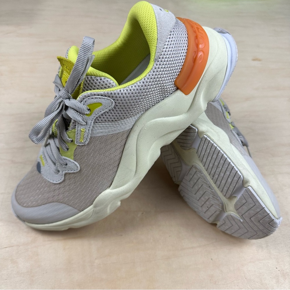 Sorel kinetic sneaker